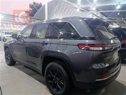 جیپ گراند شیرۆکی